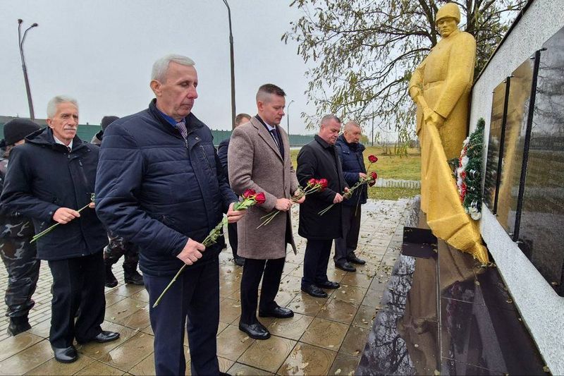 ВОЗЛОЖЕНИЕ ВОЗЛОЖЕНИЕ