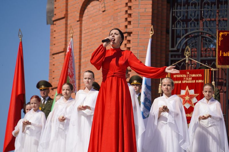 ГЛАВНЫЙ ГОСУДАРСТВЕННЫЙ ПРАЗДНИК