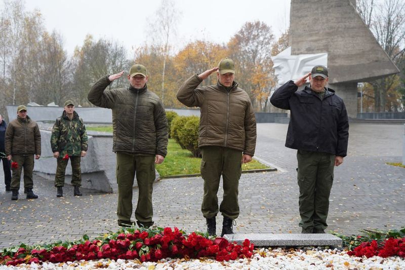 photo 2025-10-25 12-25-21 2